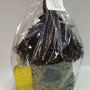 Cabañita con botella de licor - Imagen 1