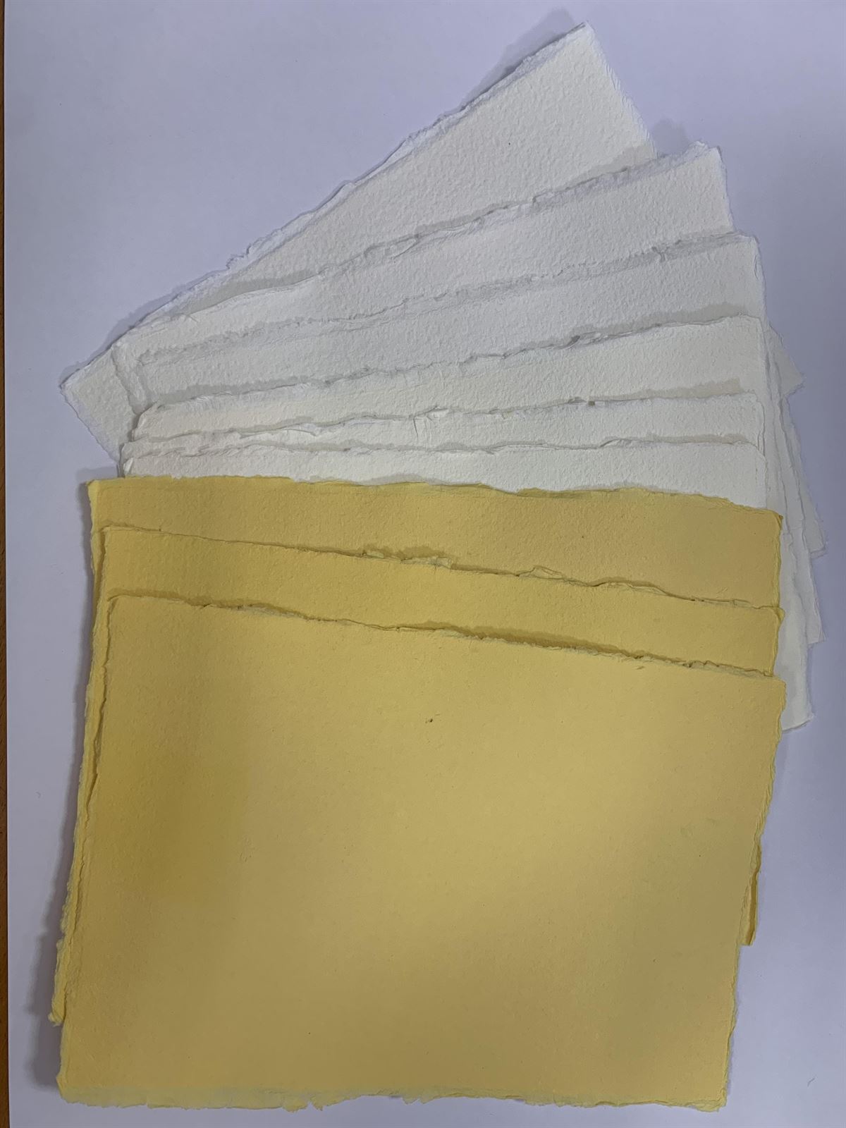 Papel artesanal - Imagen 1